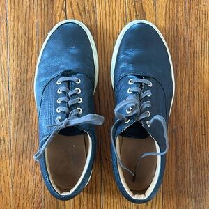 Nisolo Everyday Sneaker. Black, size 9.5